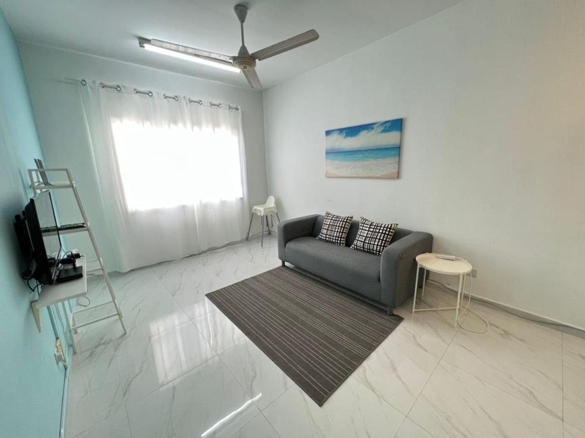 كُوالا تيرينغانو Seaview Holiday Apartment 2 - Free Wifi & Netflix المظهر الخارجي الصورة